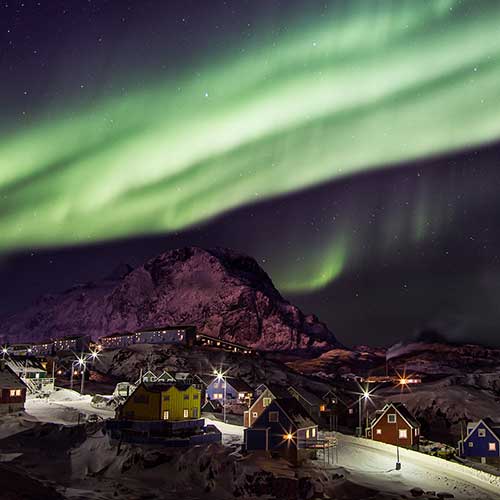 Northern Lights Mountain and Sisimiut © Mads Pihl Visit Greenland